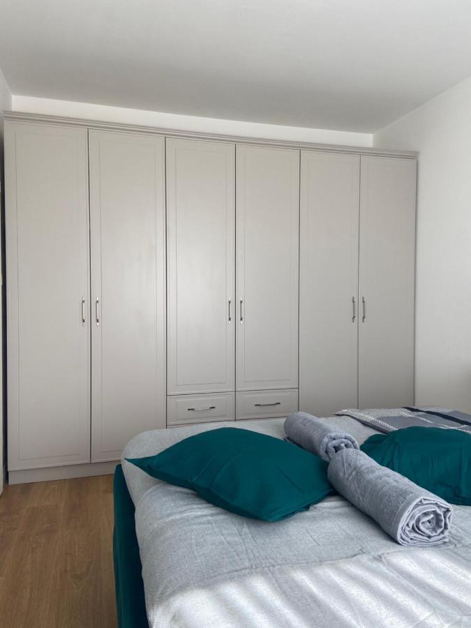 Focus Apartament Floreşti Εξωτερικό φωτογραφία